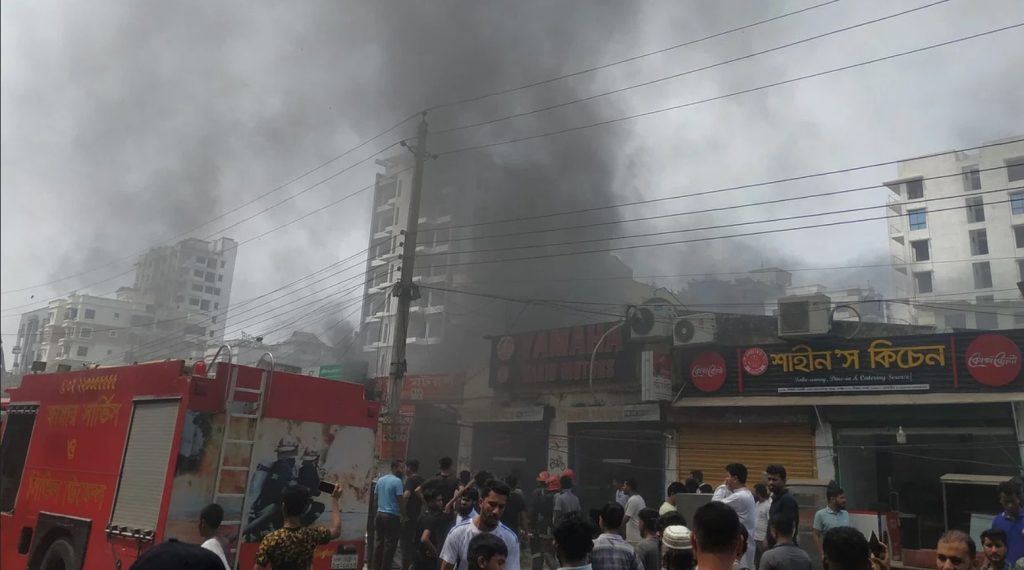 আগুনের ঝুঁকি কমাতে বিজিএমইএর ১১ নির্দেশনা