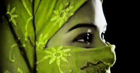 ‘প্রতি রাতে আমাকে ১০ জন পুরুষের সাথে শুতে হতো’