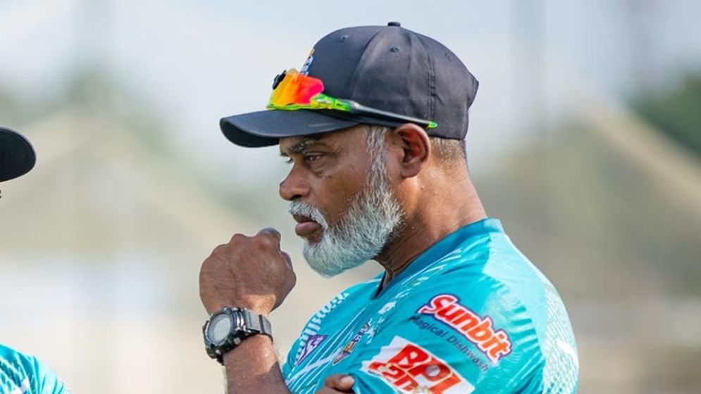 মাঠে হার্ট অ্যাটাক, মারা গেলেন ঢাকার সহকারী কোচ