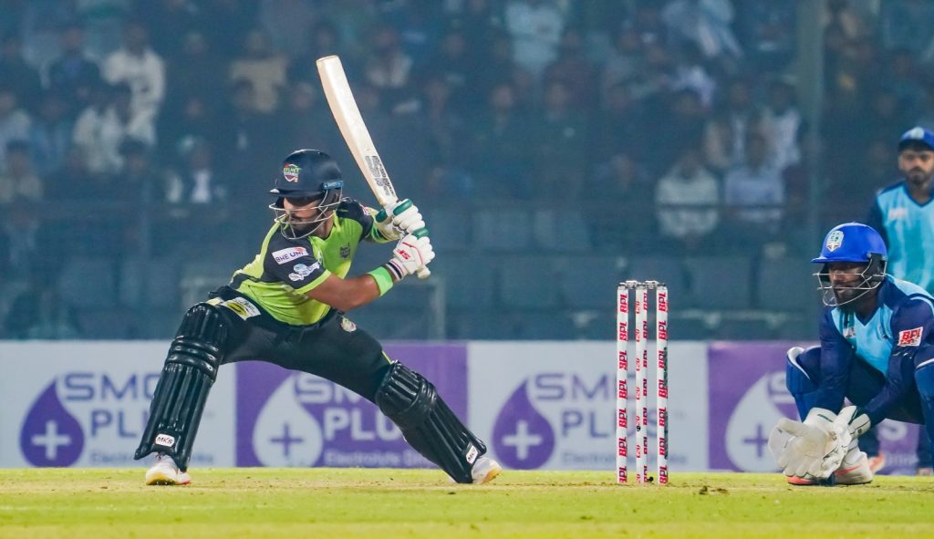 টান টান উত্তেজনার ম্যাচে জয়ে পেল সিলেট টাইটানস