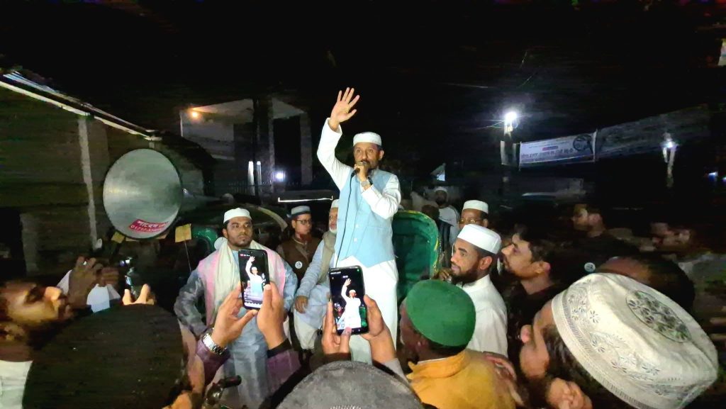 আমি নির্বাচিত হলে কোনো নির্দিষ্ট দলের এমপি হব না: মাওলানা রাজু