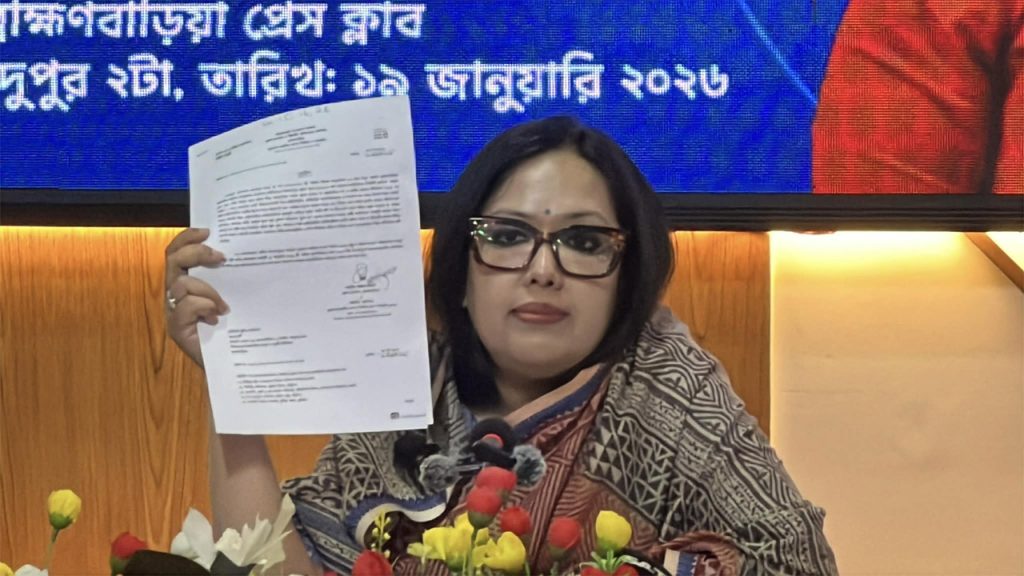 ম্যাজিস্ট্রেটকে ‘বৃদ্ধাঙ্গুলি দেখানোর’ বিষয়ে ব্যাখ্যা দিলেন রুমিন ফারহানা