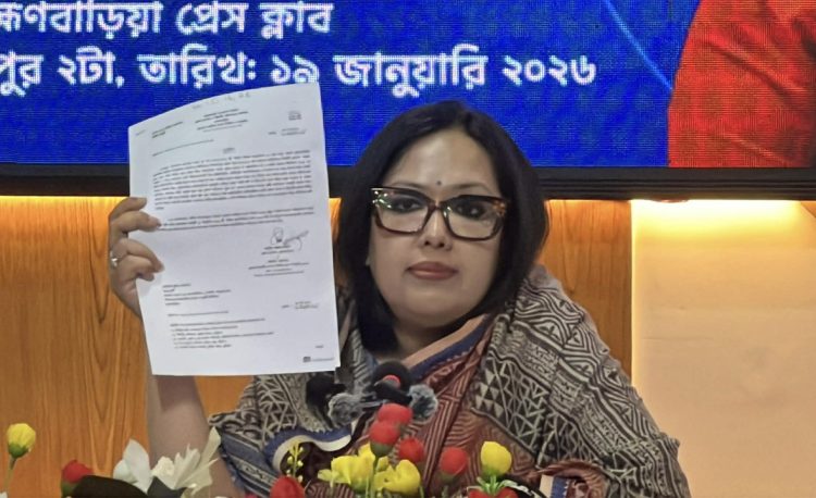 ম্যাজিস্ট্রেটকে ‘বৃদ্ধাঙ্গুলি দেখানোর’ বিষয়ে ব্যাখ্যা দিলেন রুমিন ফারহানা