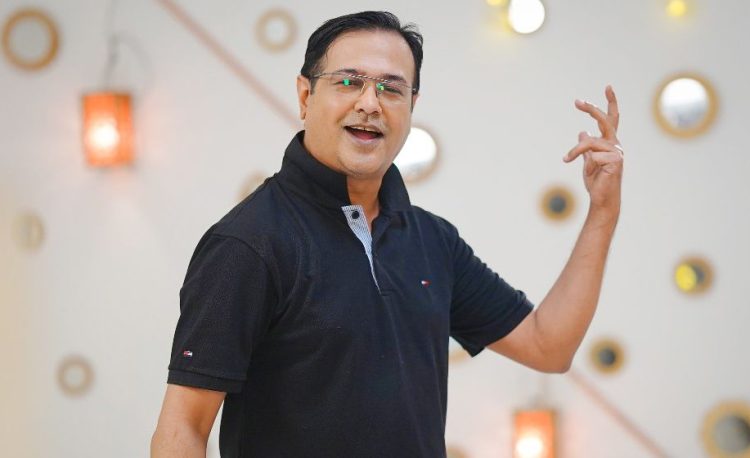 শাকিব ও জেমসকে নিয়ে যা বললেন আসিফ