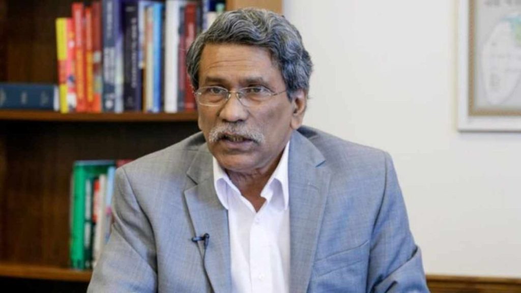 গণভোটে ‘হ্যাঁ’ জয়ী হলে হাসিনার মতো ফ্যাসিস্ট তৈরি হবে না: আলী রীয়াজ