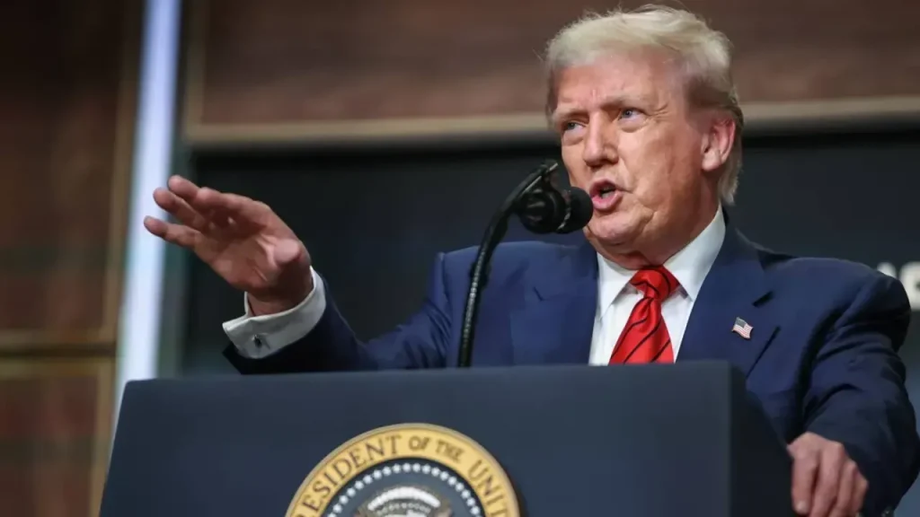 নিজেকে ভেনেজুয়েলার ভারপ্রাপ্ত প্রেসিডেন্ট ঘোষণা ট্রাম্পের