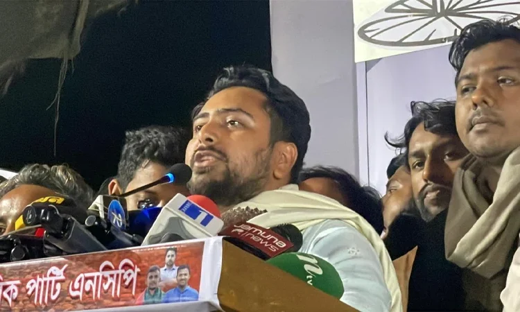 একটি দল সারাদেশে সন্ত্রাসী কর্মকাণ্ড চালাচ্ছে: নাহিদ ইসলাম