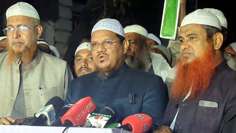 জামায়াত আমাদের ব্যবহার করতে চেয়েছিল: চরমোনাই পীর