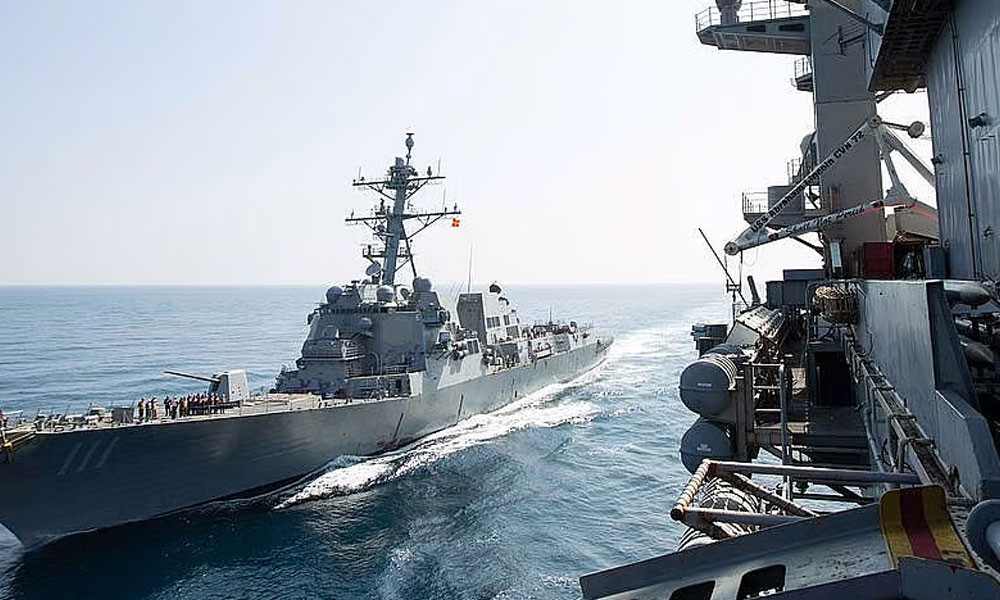 হরমুজ প্রণালীতে ইরানের সামরিক মহড়া