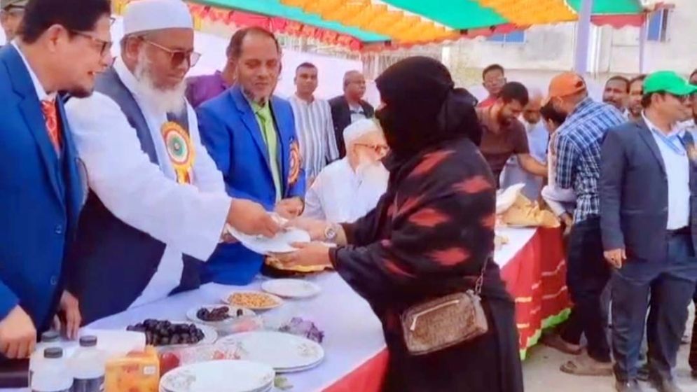 খেজুর গাছের প্রার্থী মনির কাসেমীকে দেড় লাখ টাকা জরিমানা