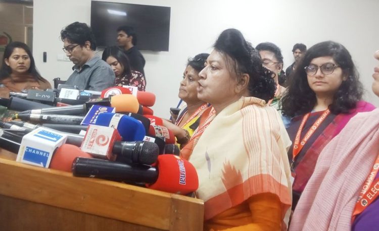 জামায়াত আমিরের প্রার্থিতা বাতিলের দাবিতে ইসিতে ১১ নারী সংগঠন