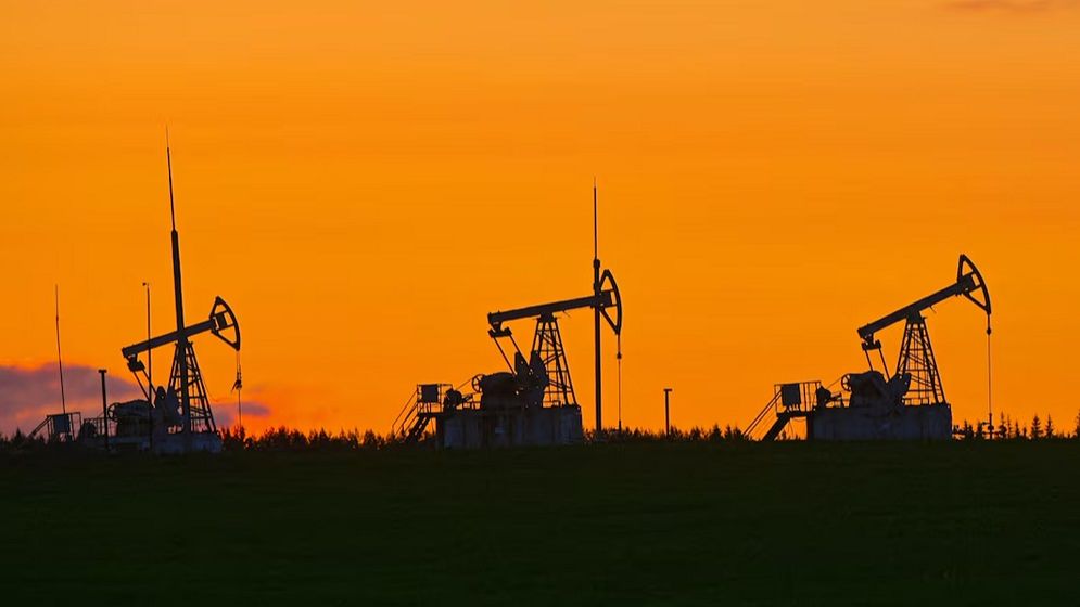 বিশ্ববাজারে আবারও বাড়ল জ্বালানি তেলের দাম