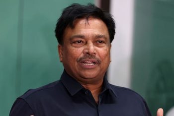 ক্রীড়া প্রতিমন্ত্রীর সঙ্গে বৈঠক শেষে ফারুকের অভিমত